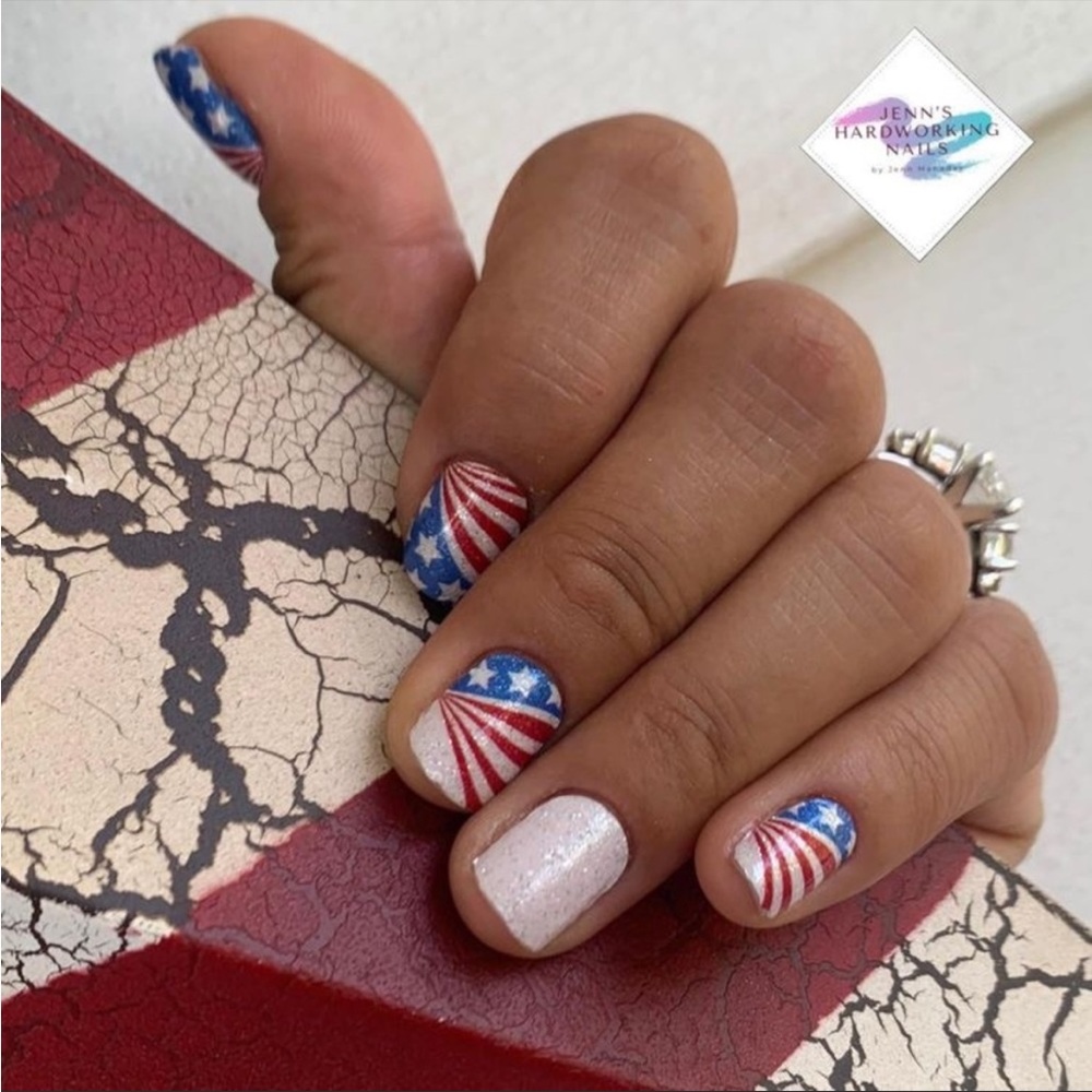 *Retired* Color Street: American Dream | Fourth of July Patriotic America Red - Picture 8 of 16
